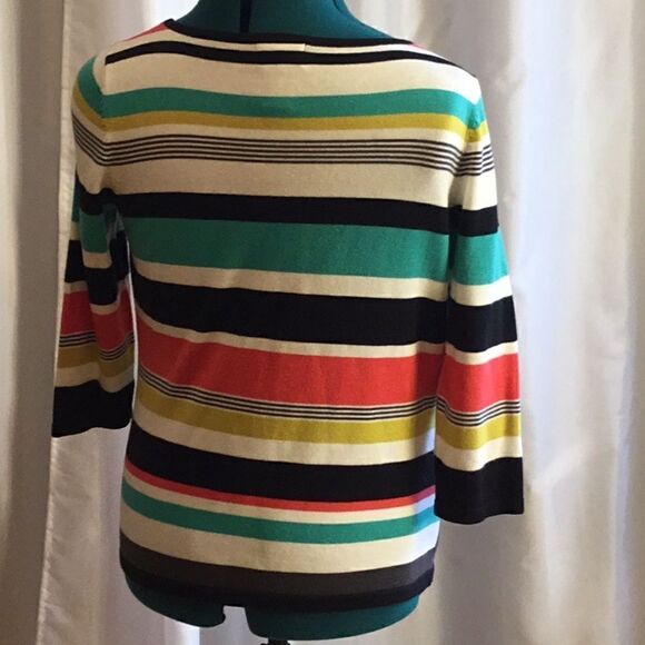 Abstract design lightweight sweater with 3/4 length sleeves in petite medium - Picture 6 of 8